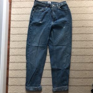 BDG Urban Outfitters high waisted mom jeans size 27